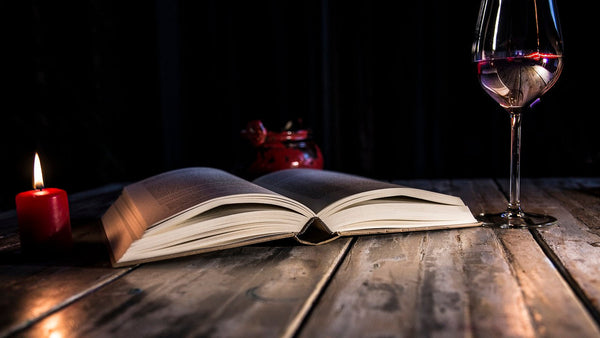 Introducing in-depth article content from Nakaizu Winery, including "Grape Cultivation Notes," "A Look at Winemaking," "Wine Introduction," and "Pairing Recipes."